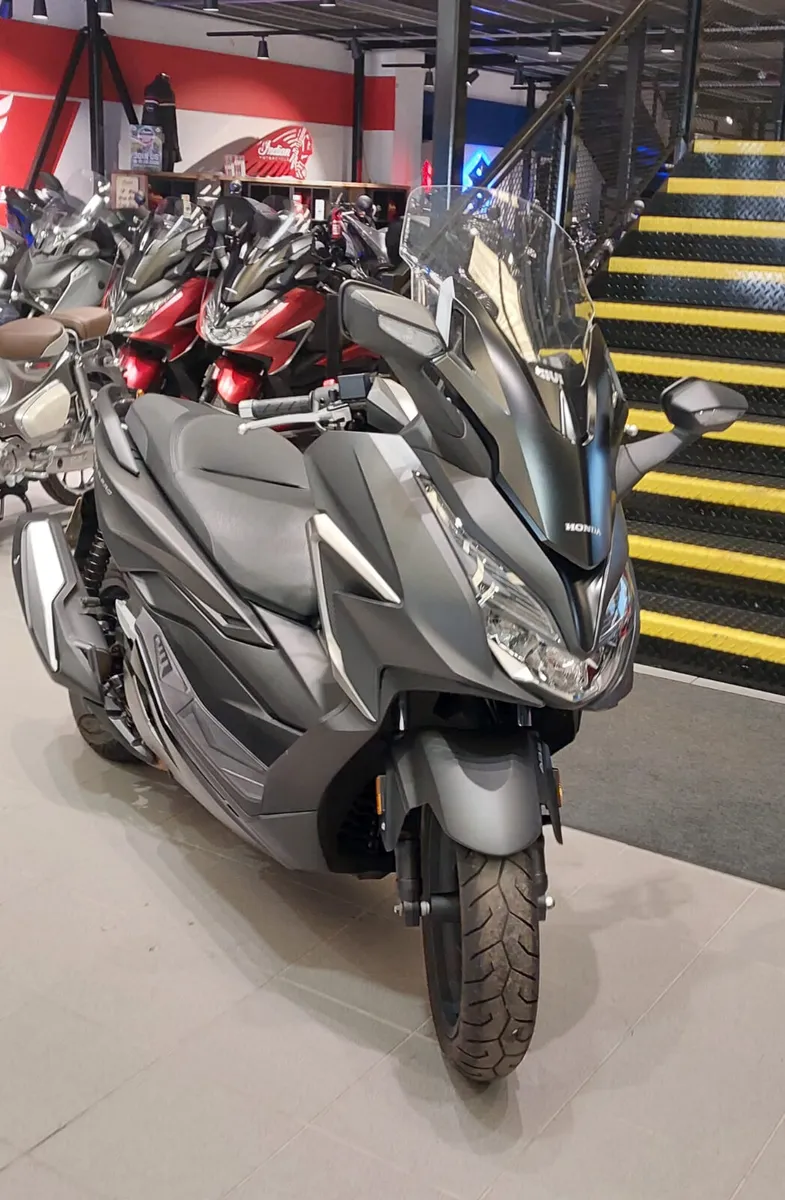 Honda NSS 350 Forza - Image 2