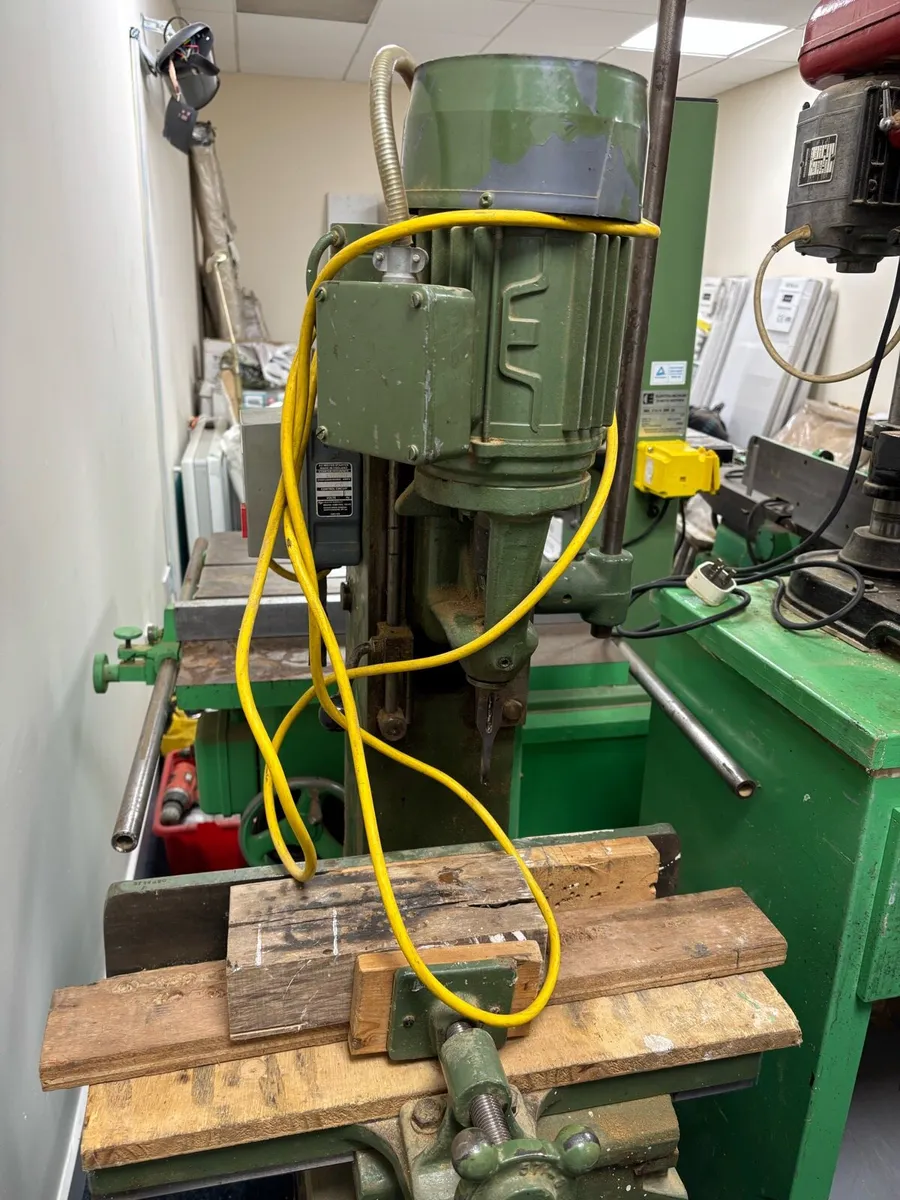 All 240V SINGLE PHASE MACHINES. - Image 2