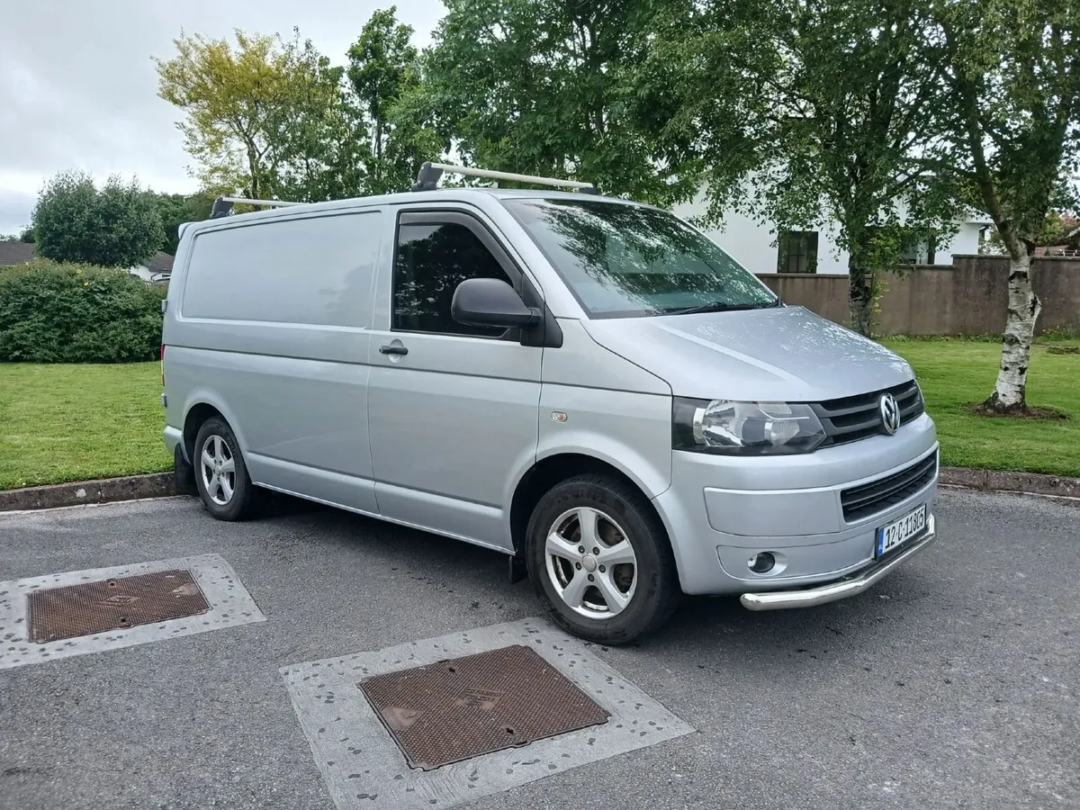 Volkswagen Transporter 2012 - Image 2