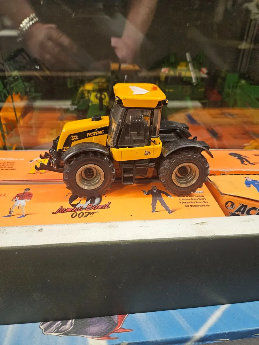 Britain's JCB Fastrac - Image 1