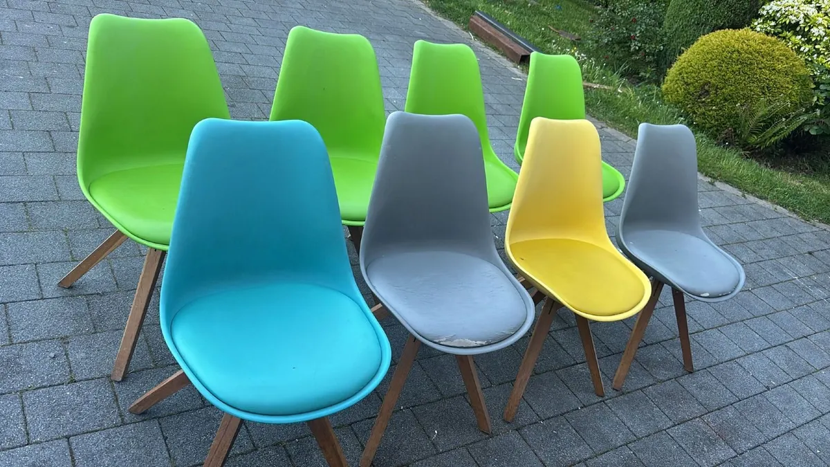 Set of Eames Dining Chairs - Image 1