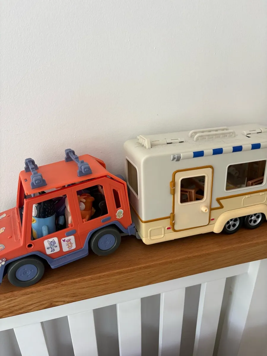 Bluey house - Image 3