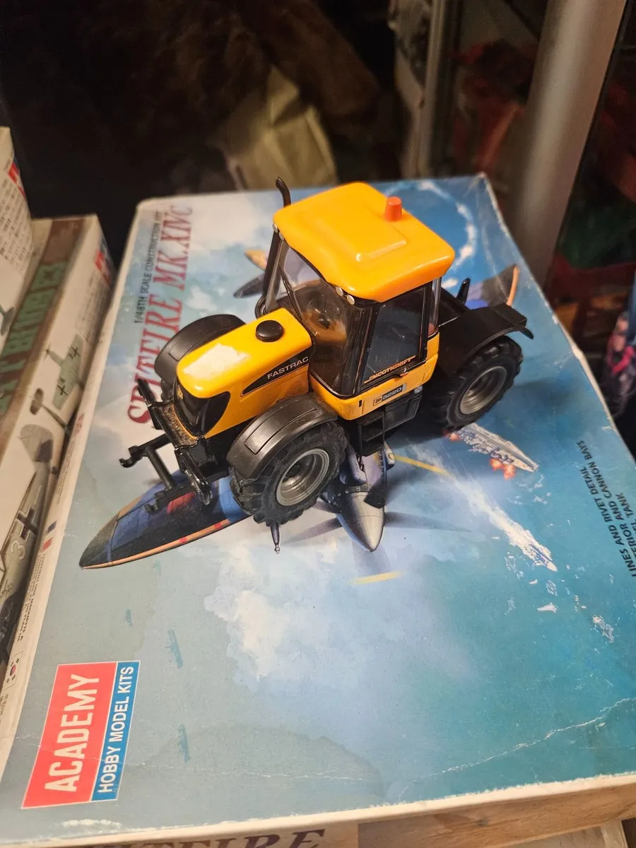 Britain's JCB Fastrac - Image 2