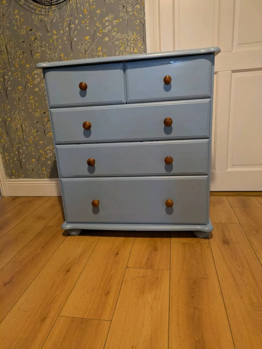 Chest of drawers - Image 1