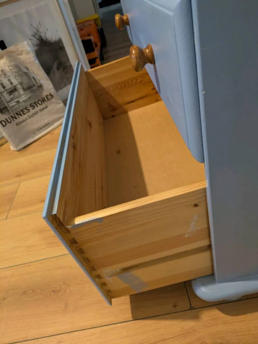 Chest of drawers - Image 4