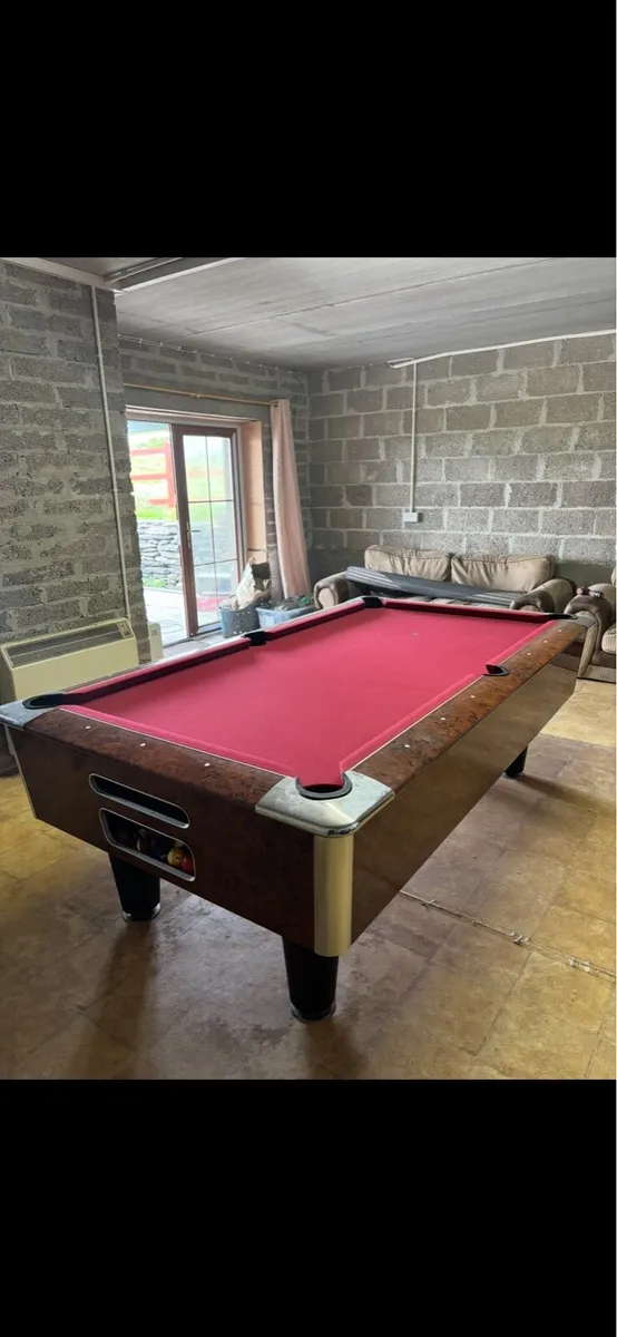 7ft pool table excellent condition - Image 1
