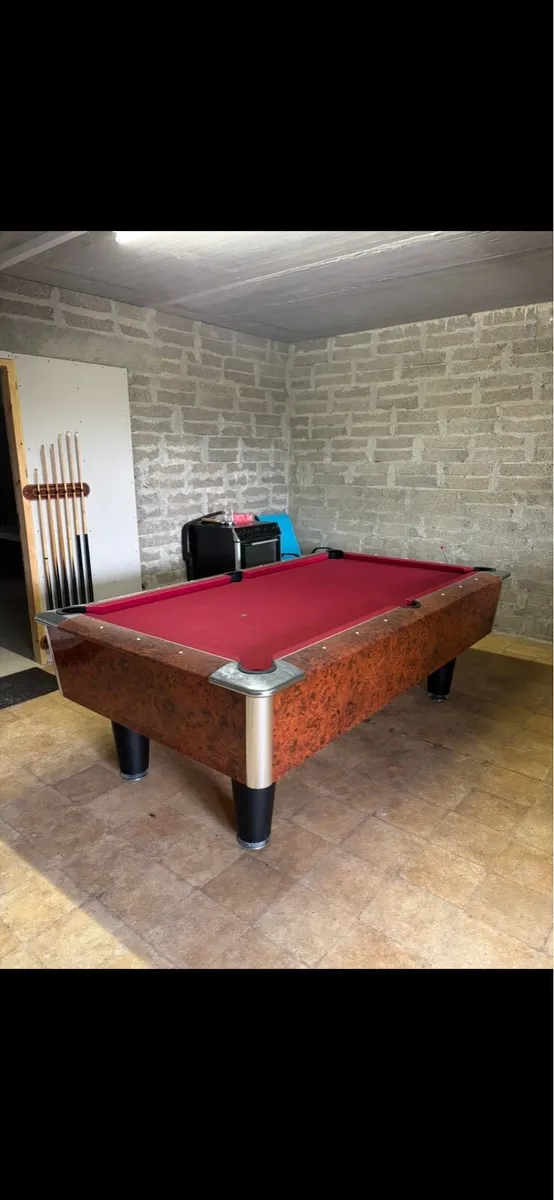 7ft pool table excellent condition - Image 2