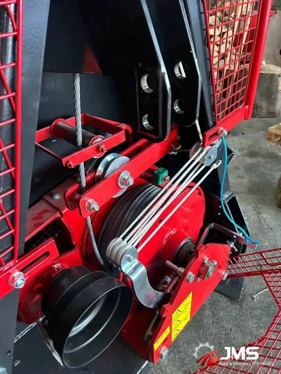 FARMI FOREST WINCHES - PTO & HYDRAULIC 3 T - 6T - Image 3