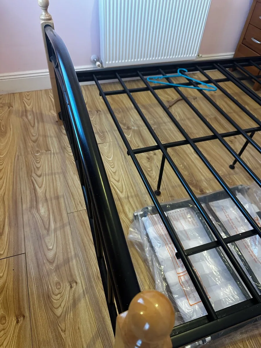 Double bed - Image 3