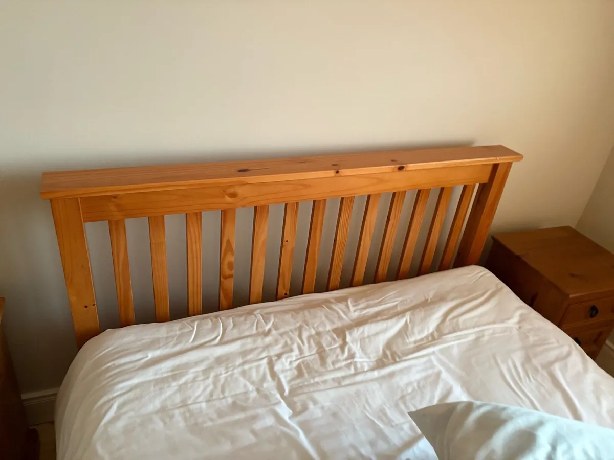 Bed, Lockers & Mattress - Image 2