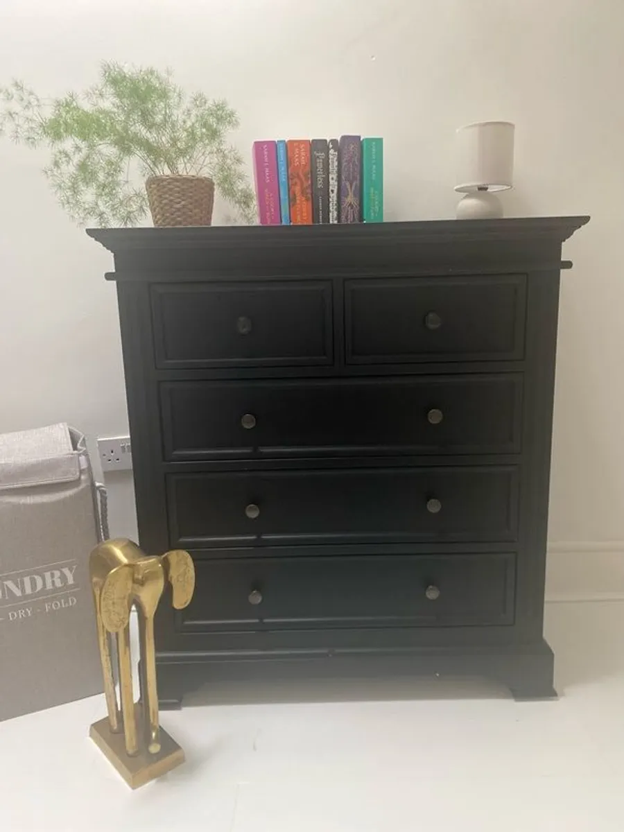 Dresser - Image 2