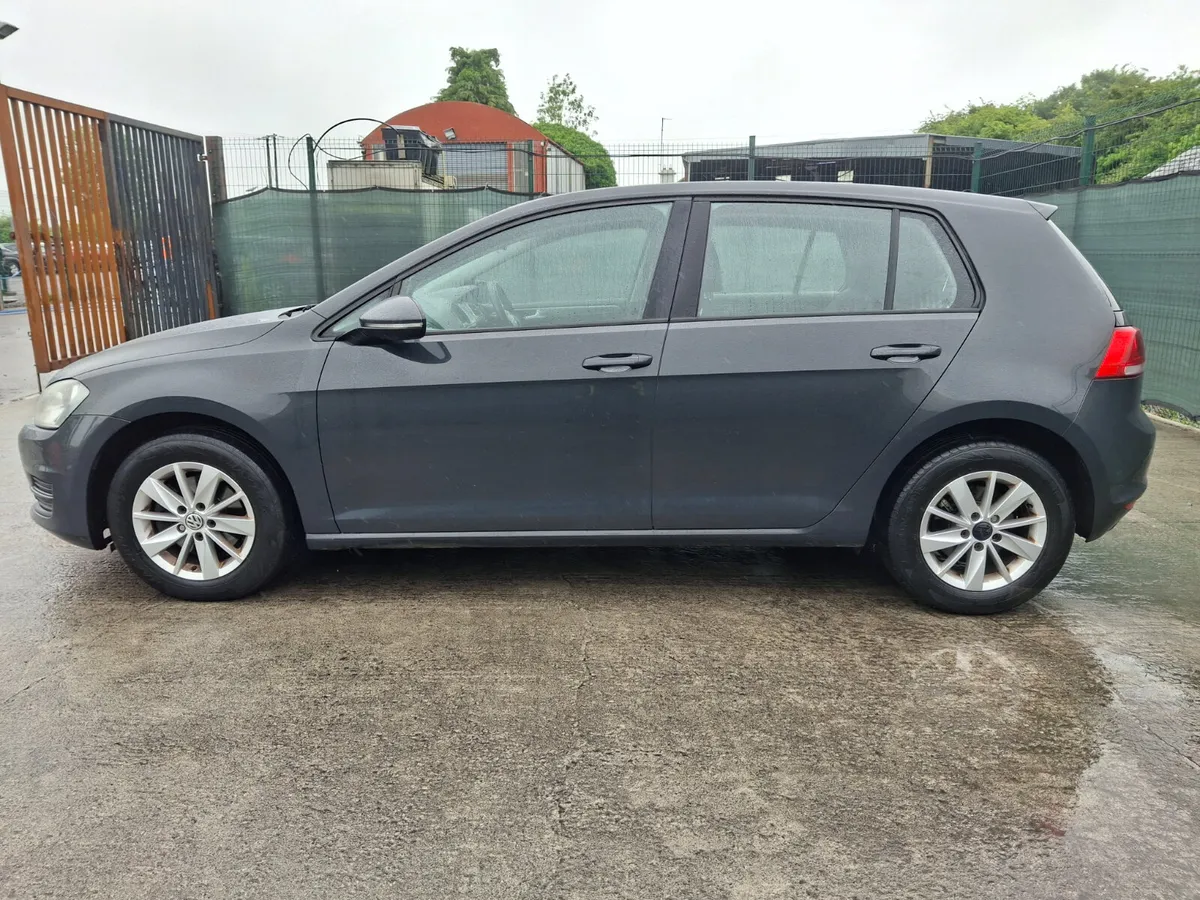 2013 Volkswagen Golf  Bluemotion  Drive Home - Image 2