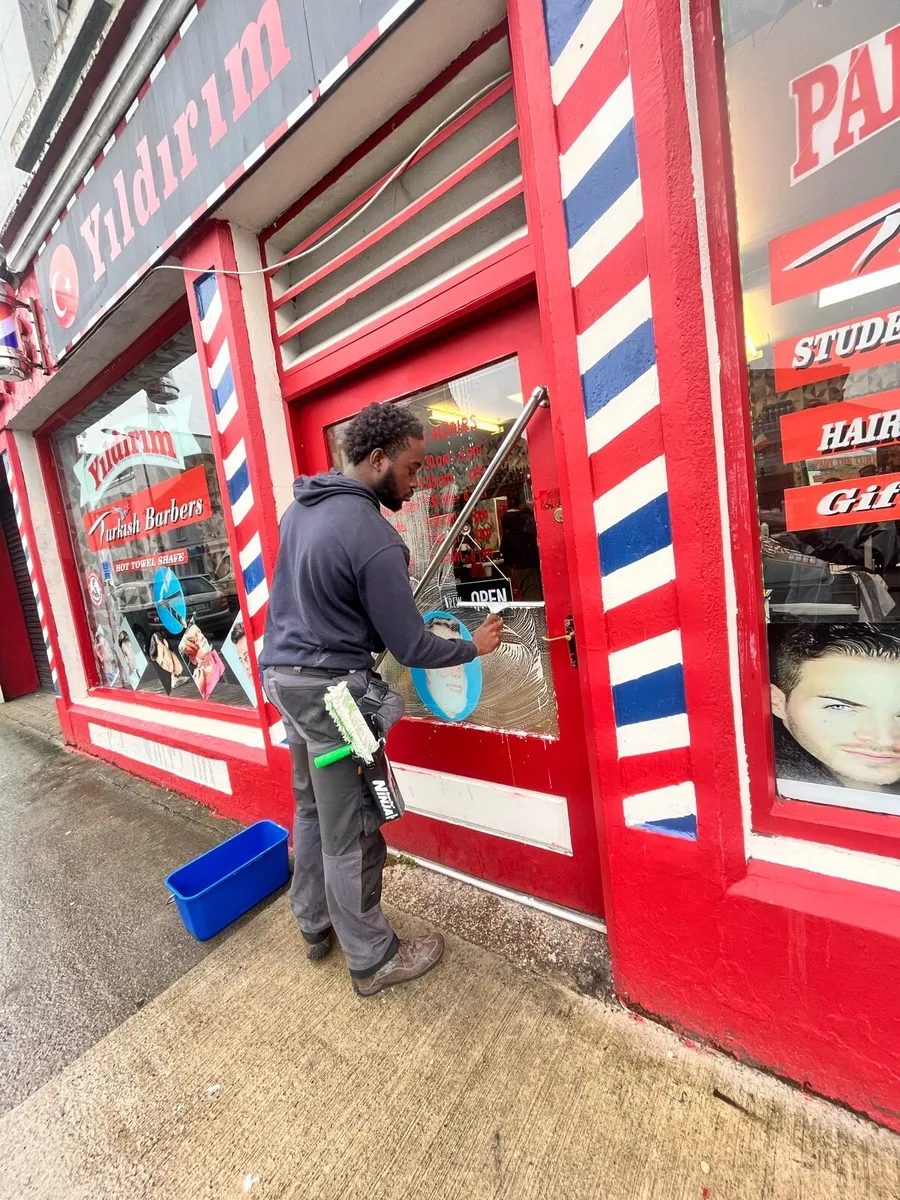 Professional Window Cleaning/Powerwashing Services - Image 2