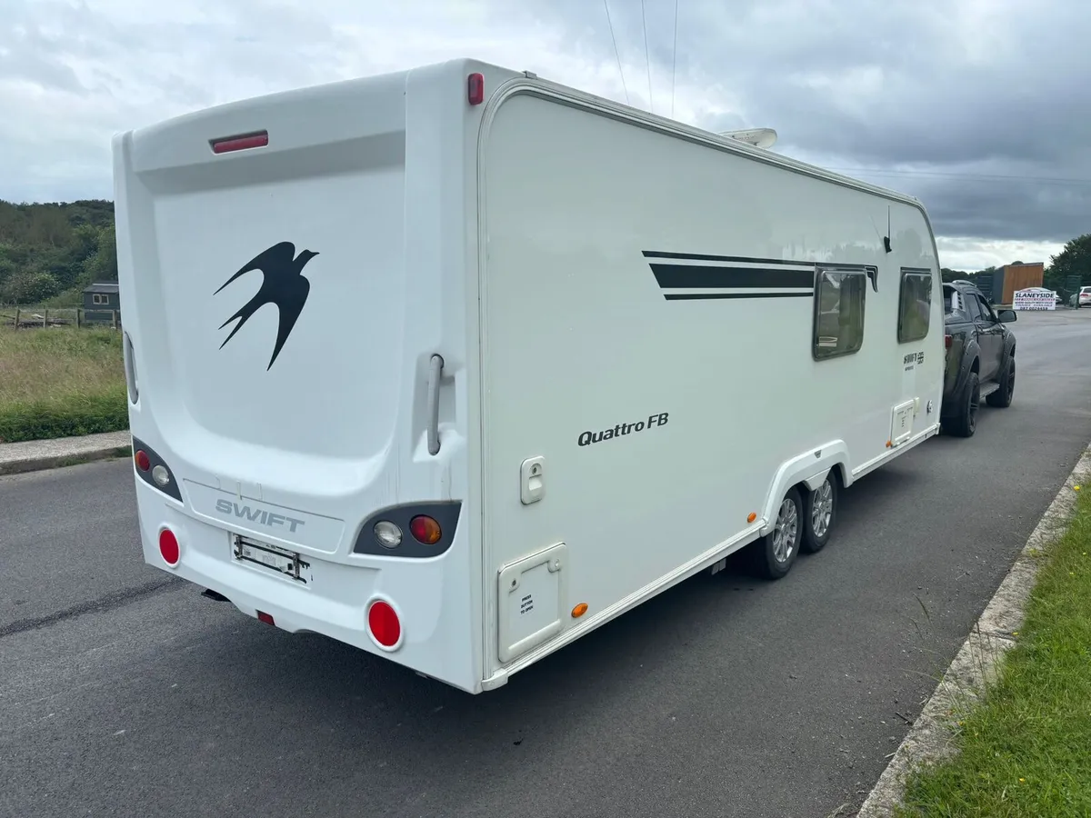 Swift sprite 6 berth caravan immaculate condition - Image 3