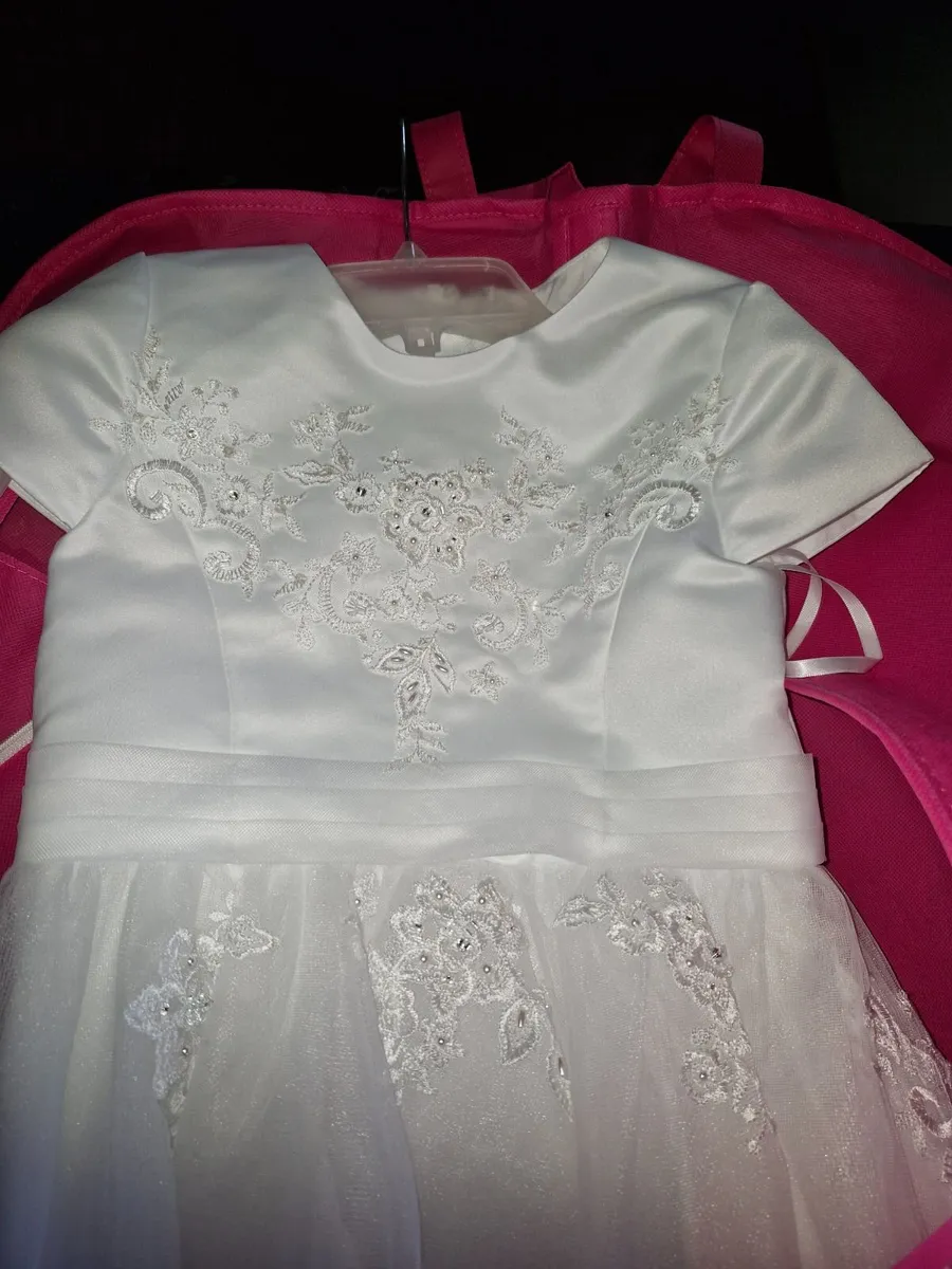 Communion dress - Image 3