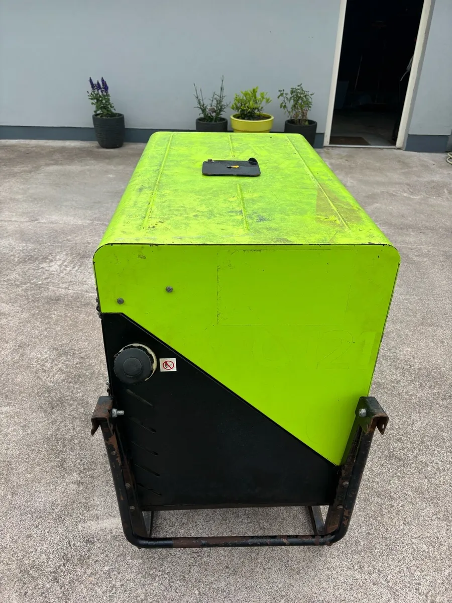 Parmac Generator - Image 3