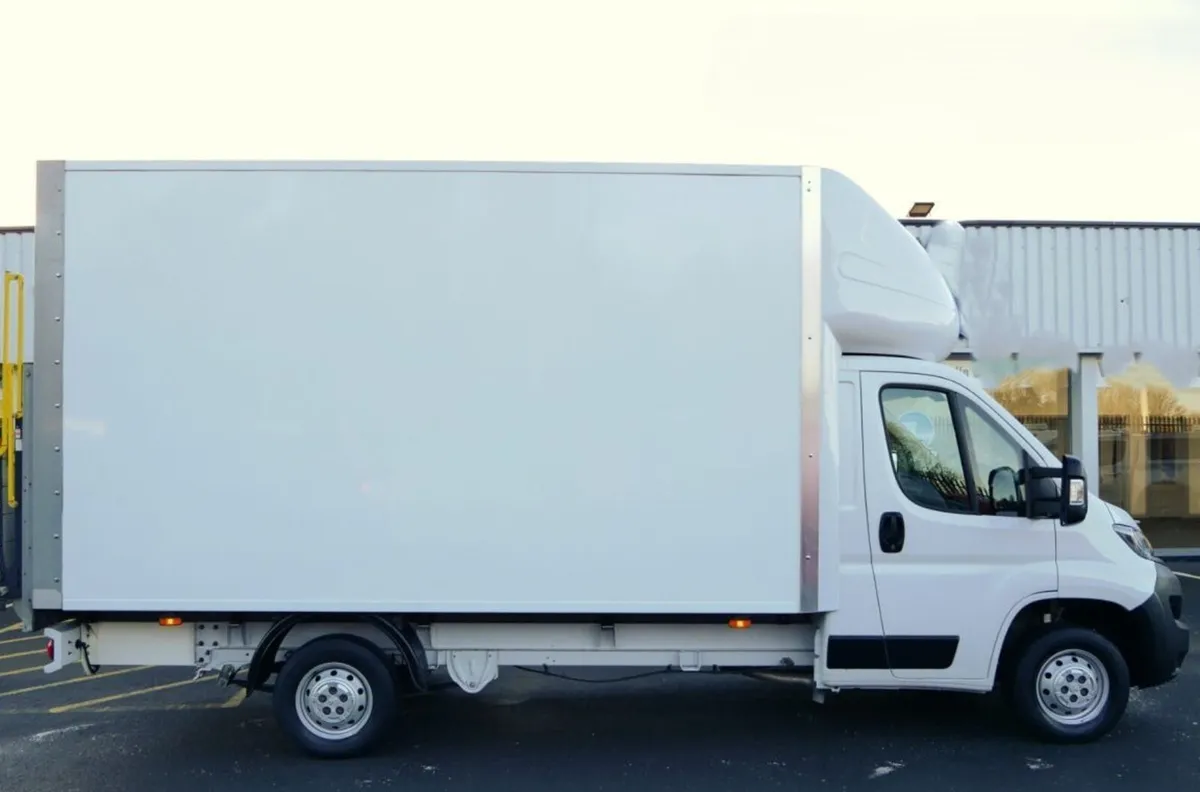 2023 Peugeot Boxer Luton Box Van - Image 1
