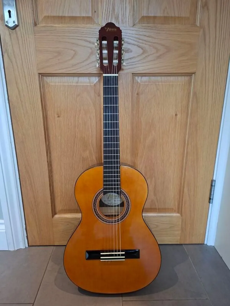 Left-handed 3/4 size guitar (Valencia) & case - Image 1