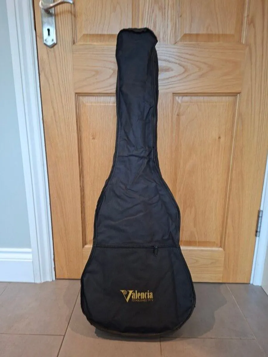 Left-handed 3/4 size guitar (Valencia) & case - Image 2