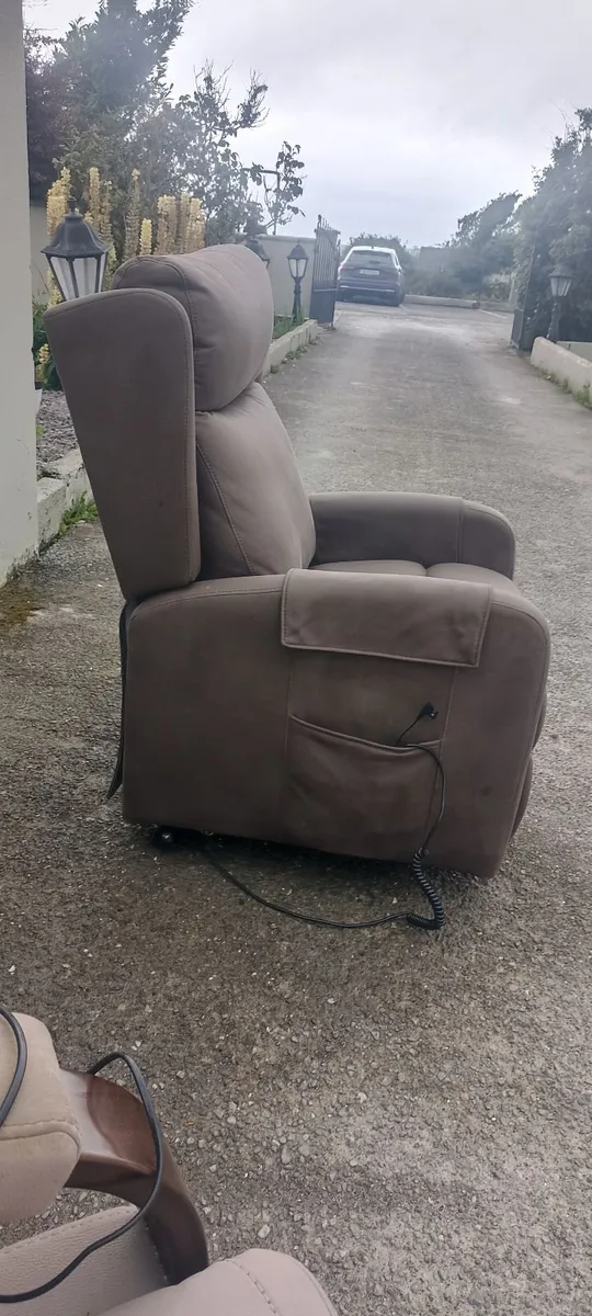 Electric Recliner Arm-chairs - Image 3