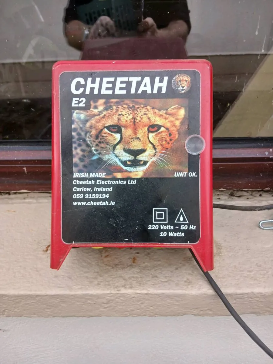 Electric fence - Image 1