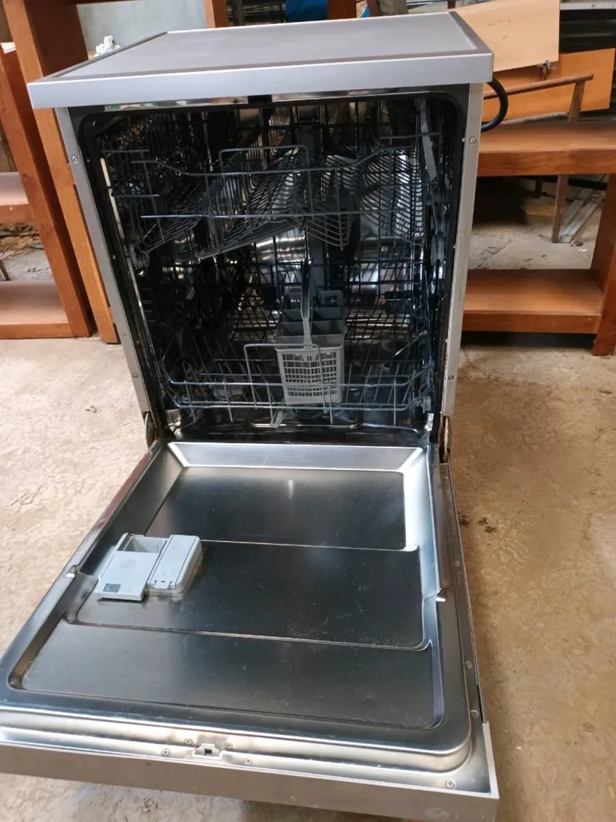 Dishwasher - Image 4