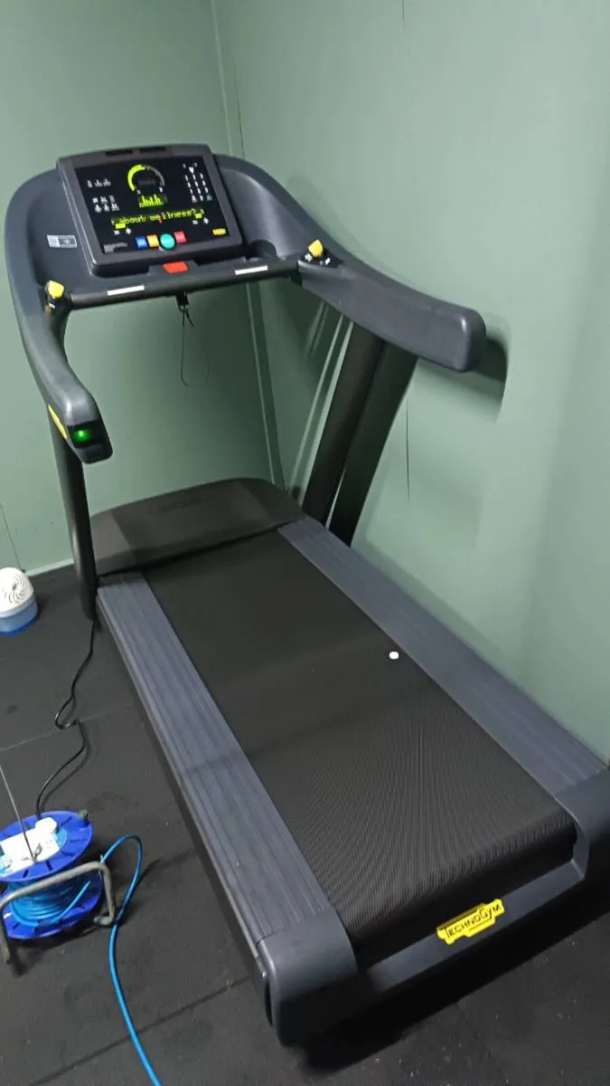 Technogym run 1000 cosmic black - Image 1
