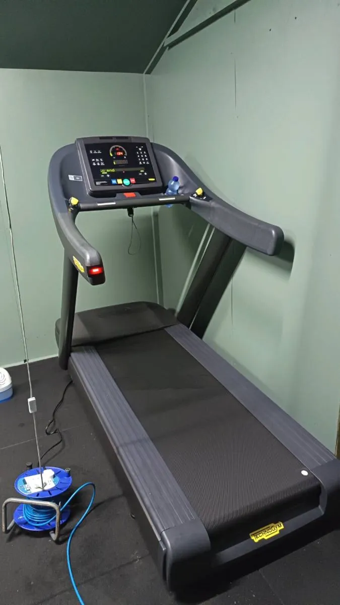 Technogym run 1000 cosmic black - Image 2