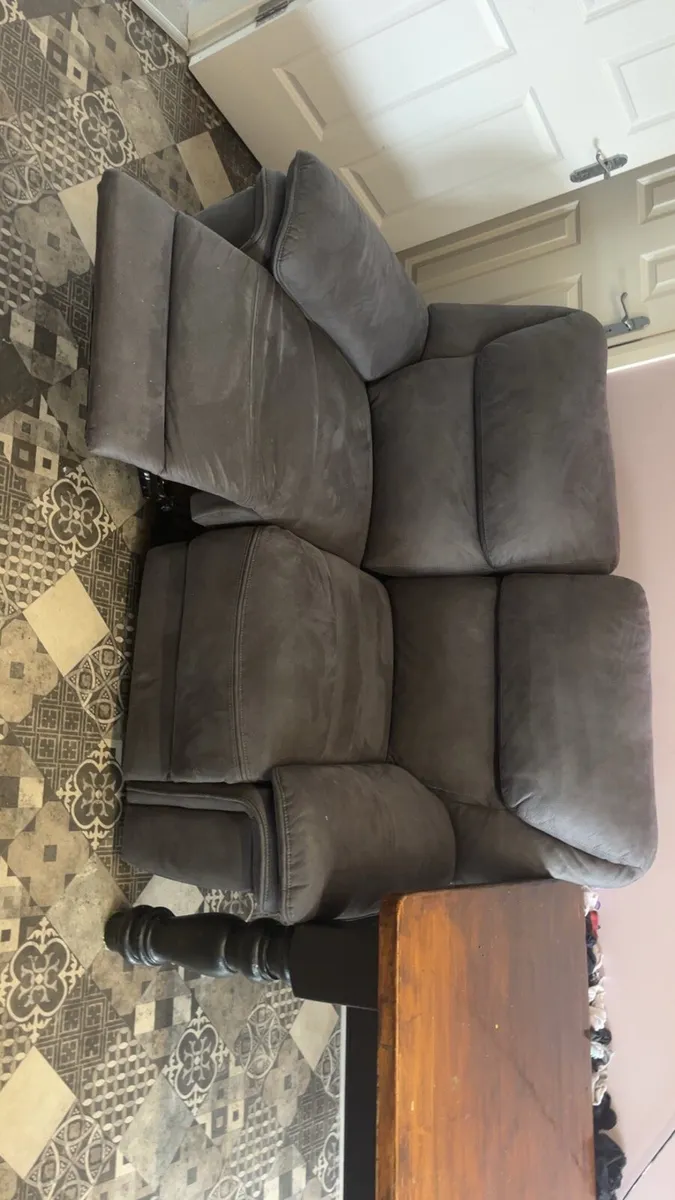 2 seater sofa - Image 3