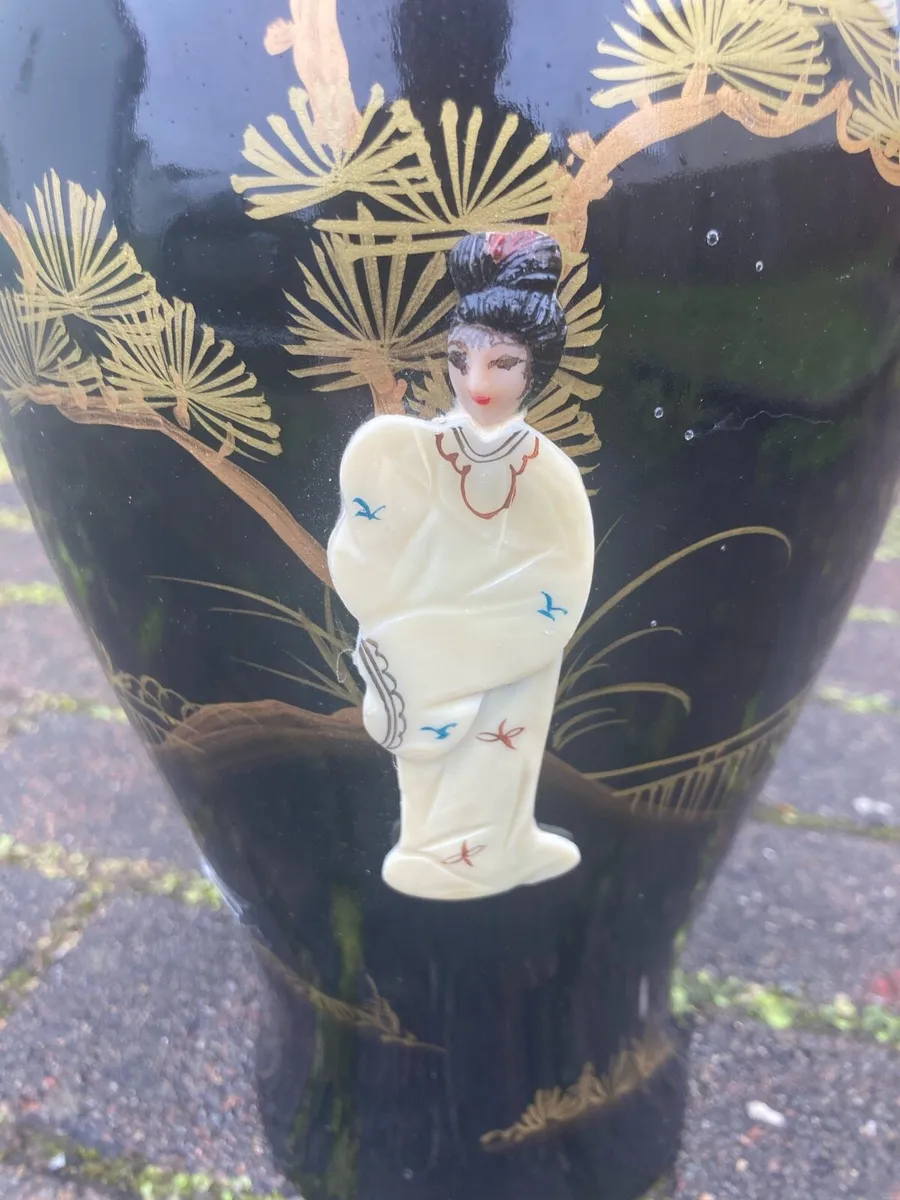 Chinese mother of pearl stand free postage - Image 2