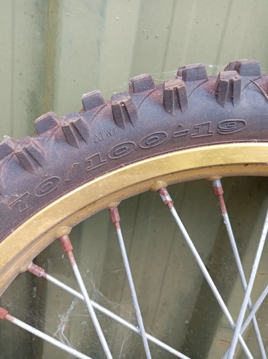 Motor bike wheels from dirt bike - Image 3