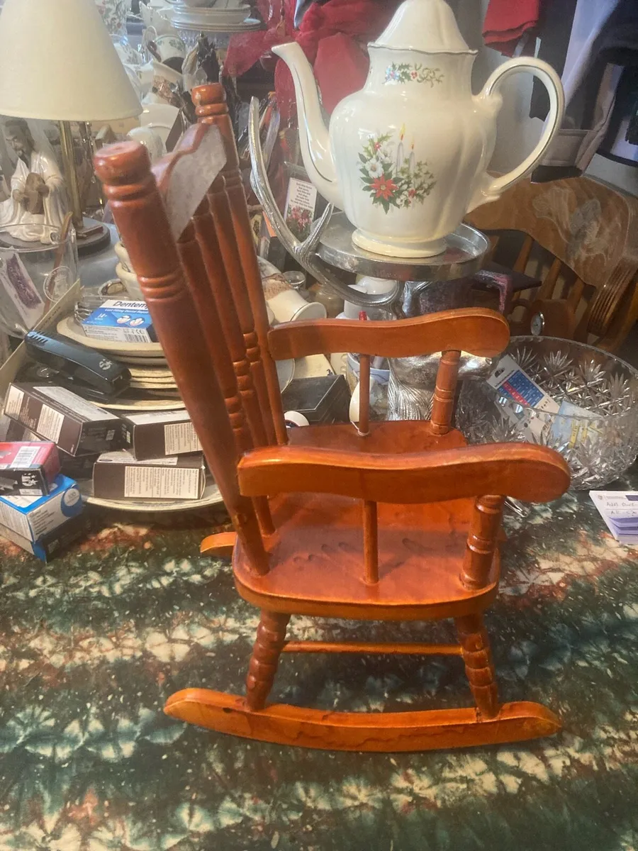 Rocking chair - Image 2