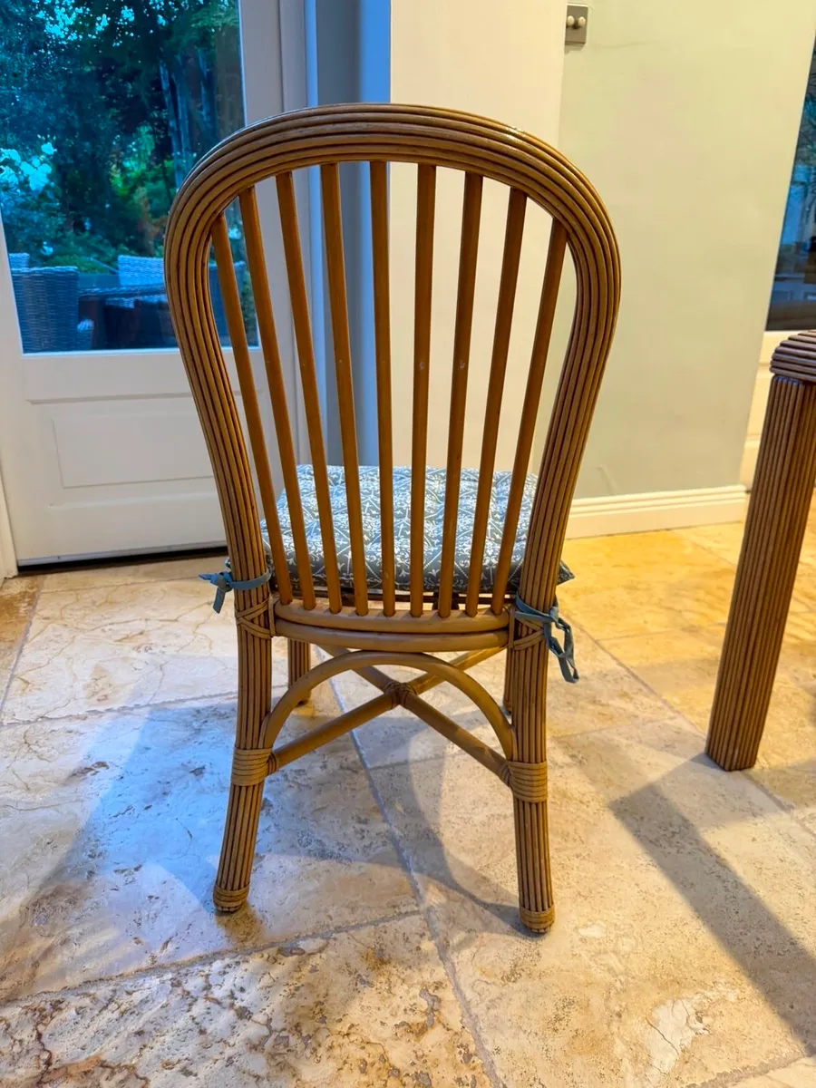 Kitchen Table & Chairs - Image 3