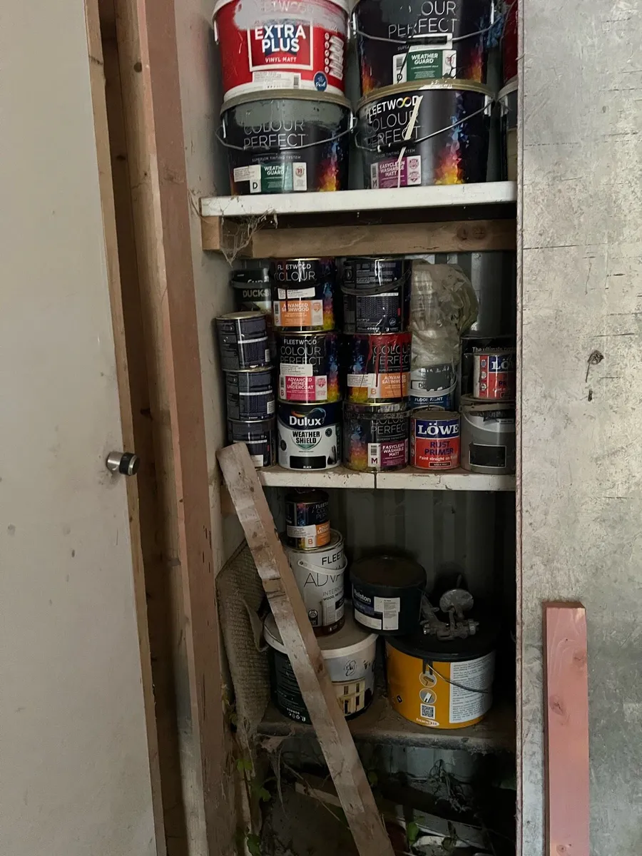 Paint. Pallet of various paint - Image 1