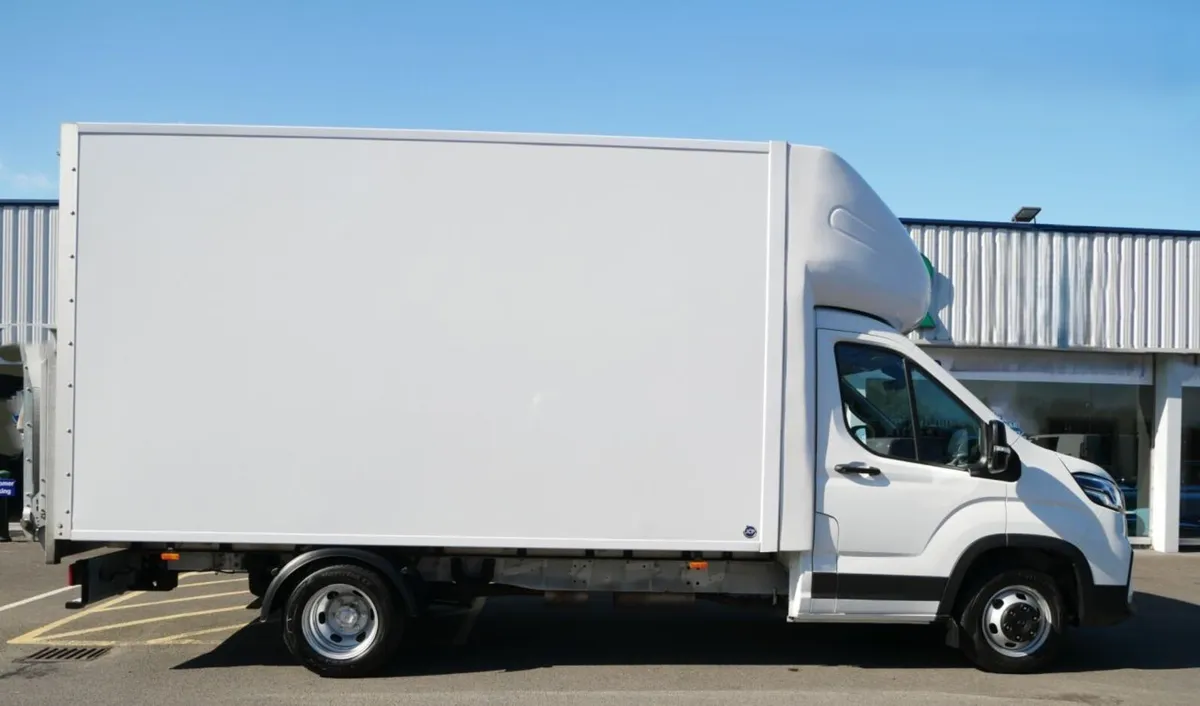 2024 Maxus Deliver 9 Luton Box Van - Image 1