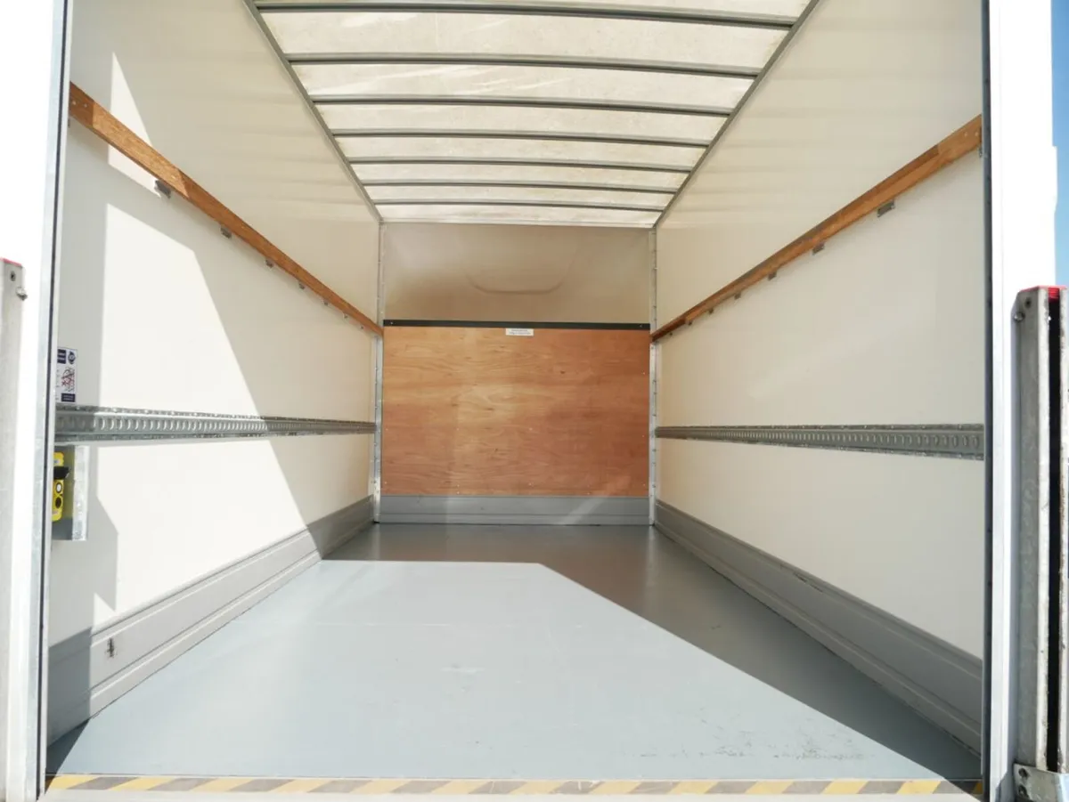 2024 Maxus Deliver 9 Luton Box Van - Image 4