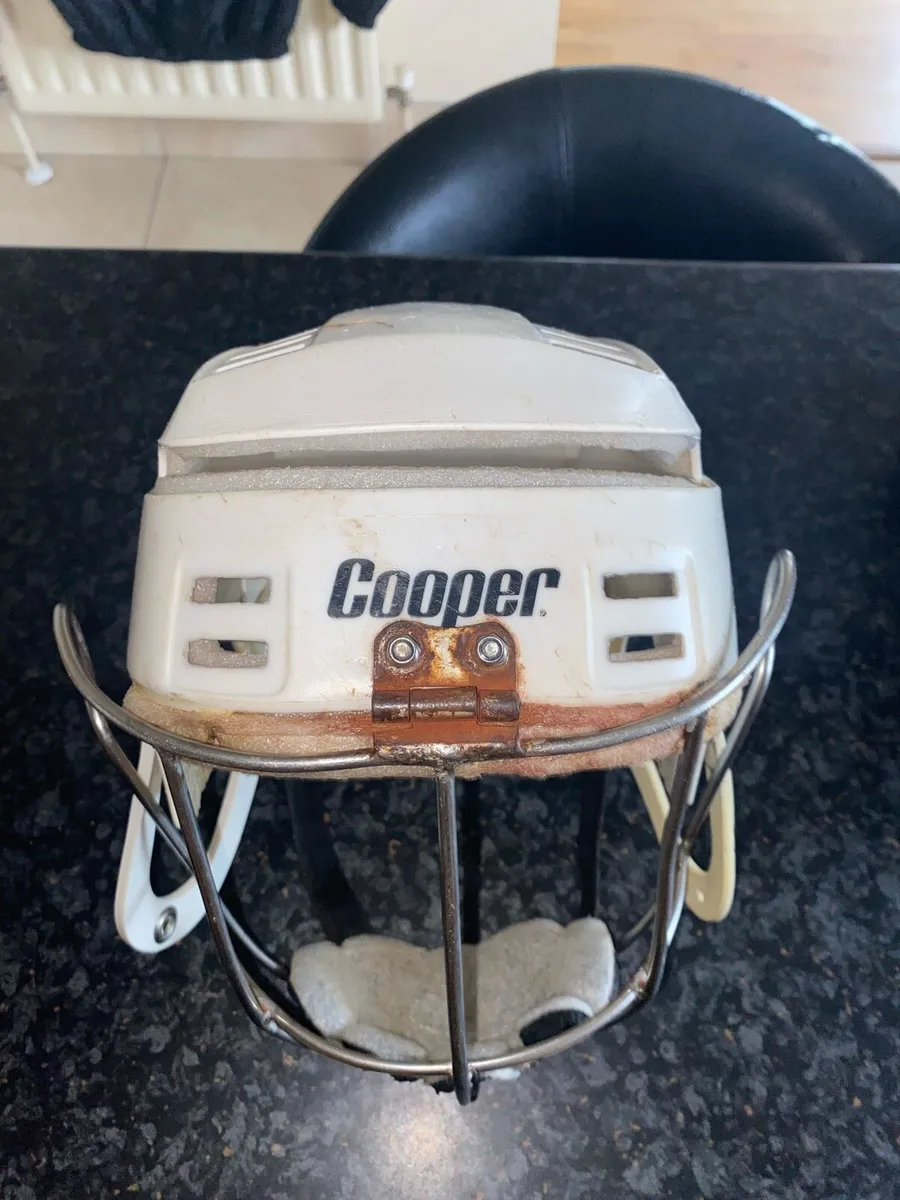 Oldstyle hurling helmets - Image 2