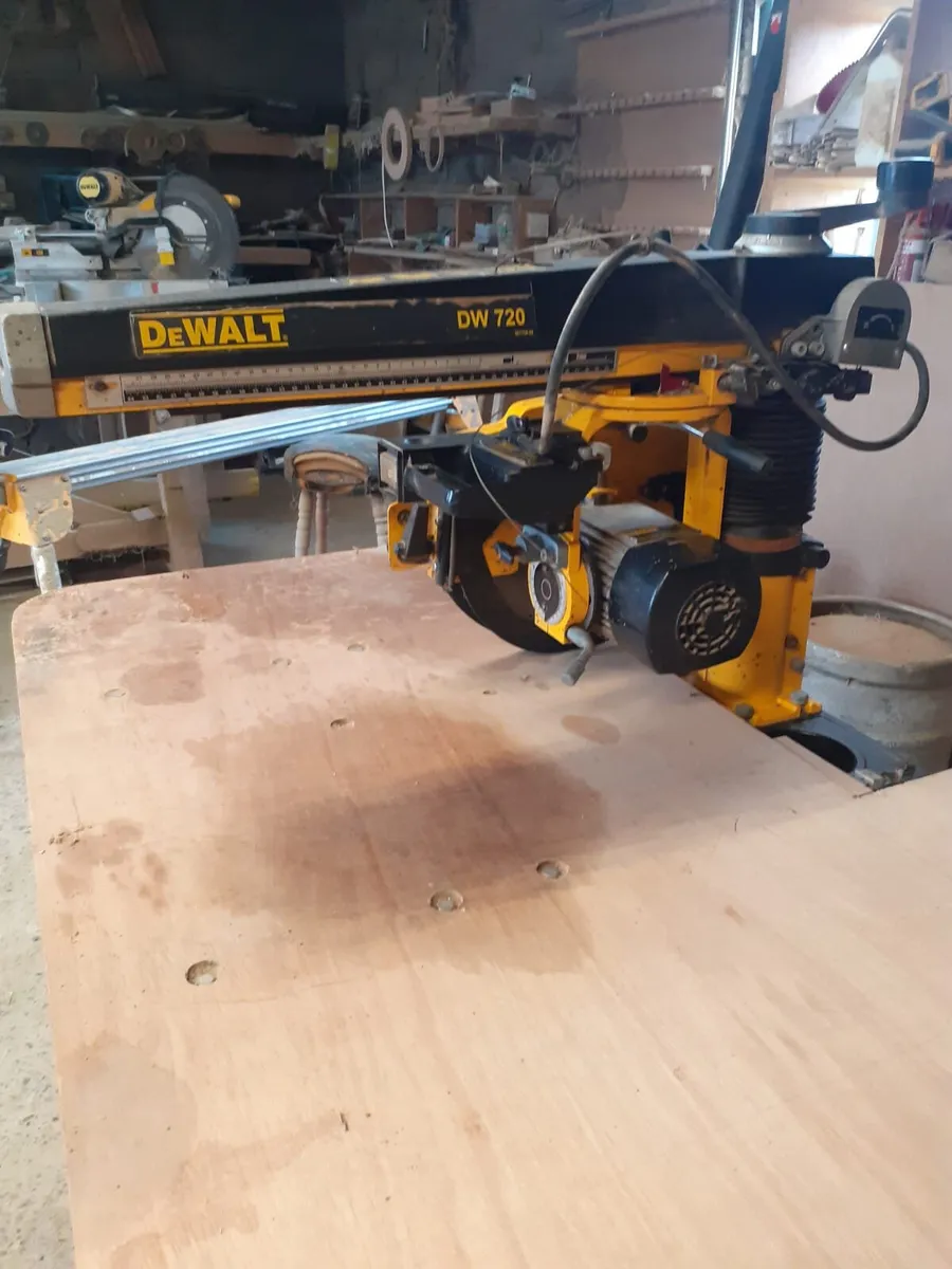 DeWalt radial saw - Image 2