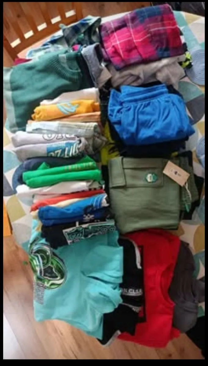 Boys clothing bundle 9-10 - Image 1