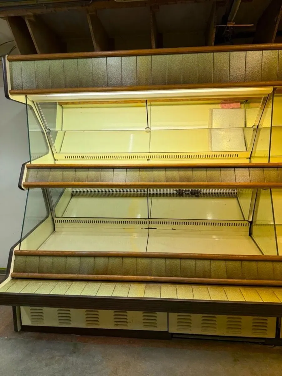 Display Units and Shop Shelving - Image 3