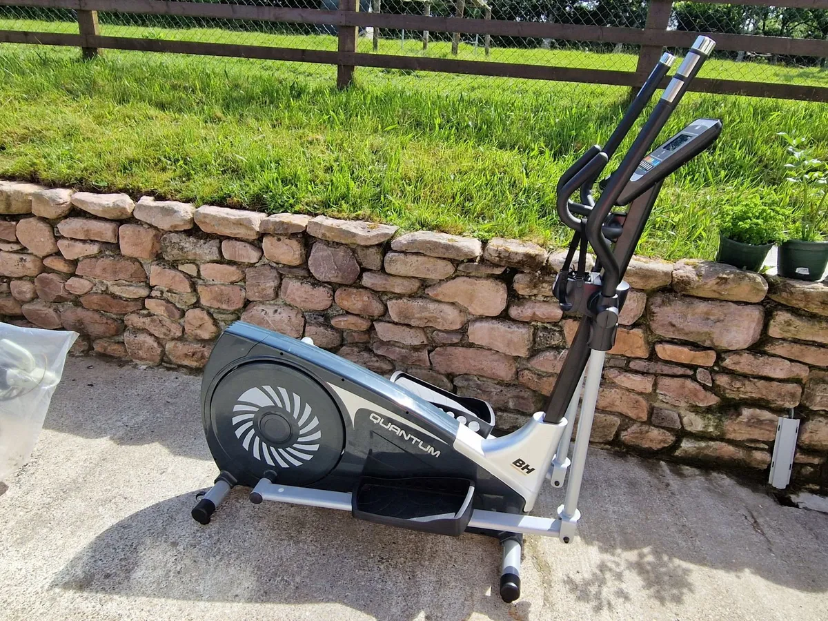 BH I.Quantum Crosstrainer - Image 4