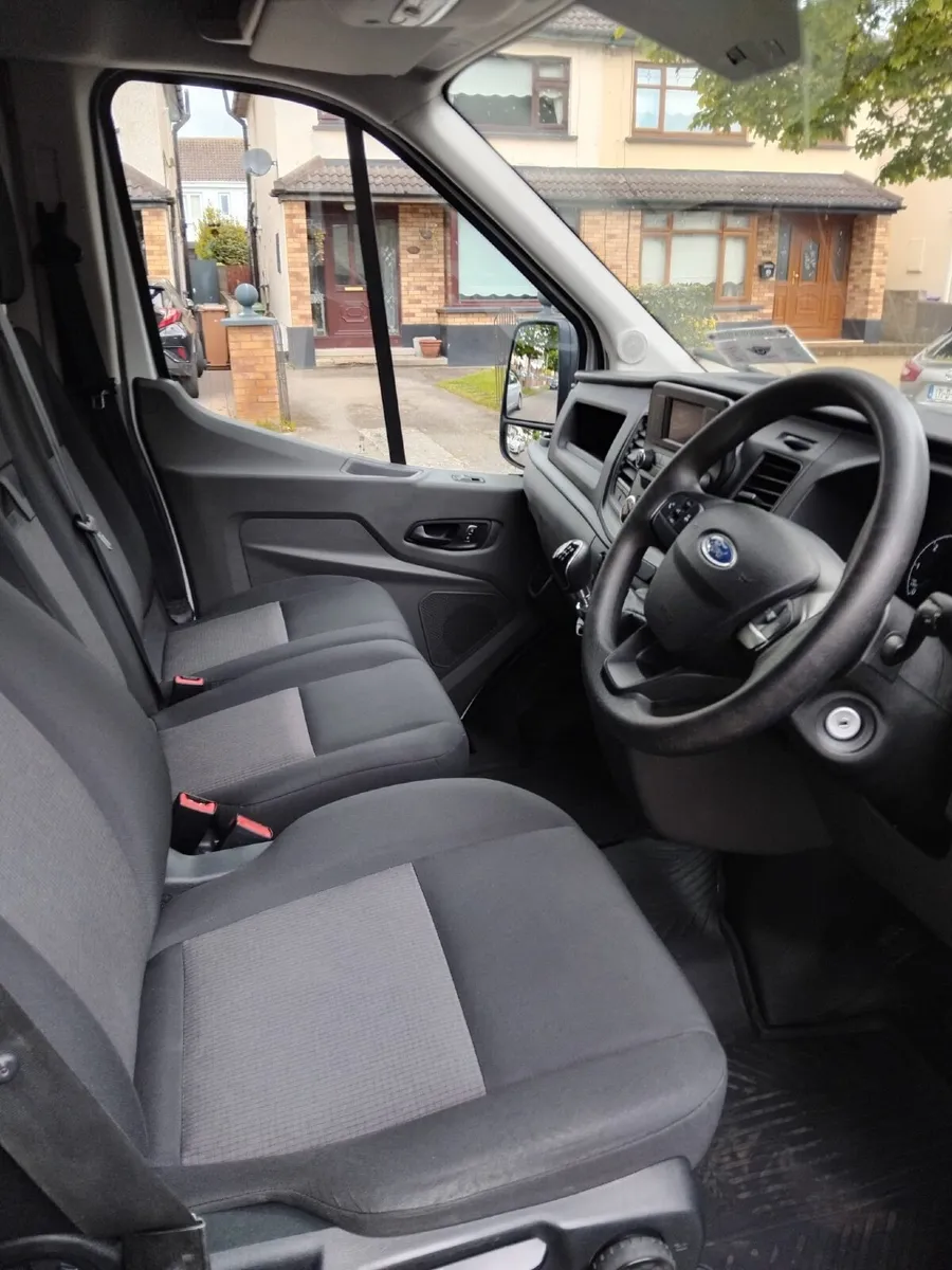 Ford Transit 2021 - Image 3