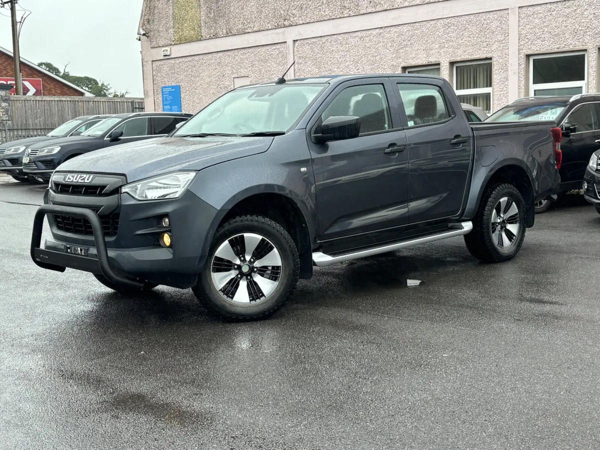 2023 Isuzu D-Max Utility DCB - Image 2