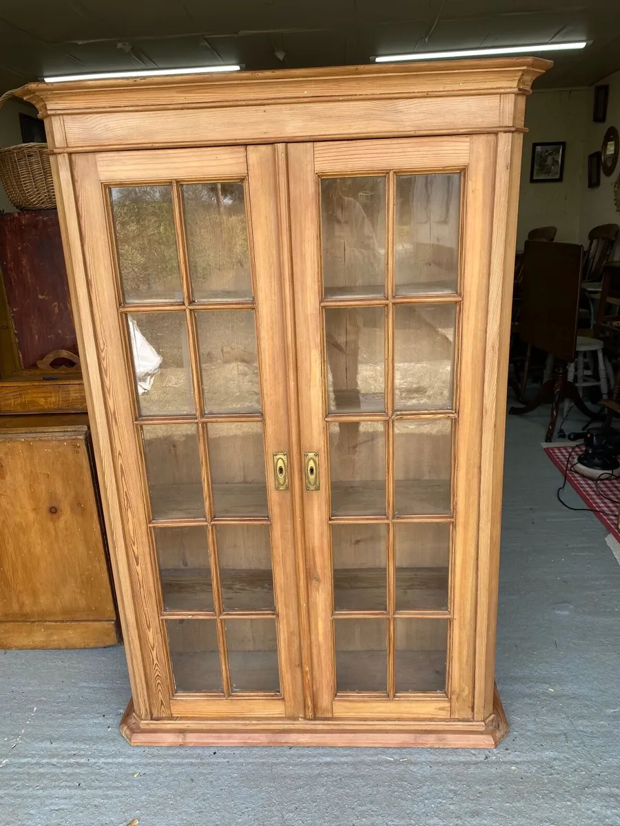 Antique pine glazed cupboard - Image 1