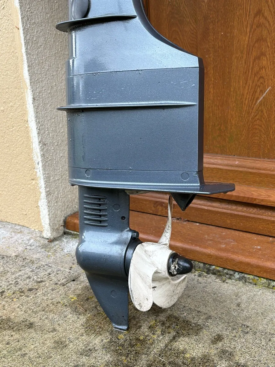 Yamaha 5hp outboard - Image 4