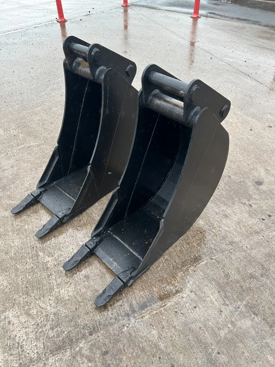 New TT 12' Buckets C/W Teeth - Image 3