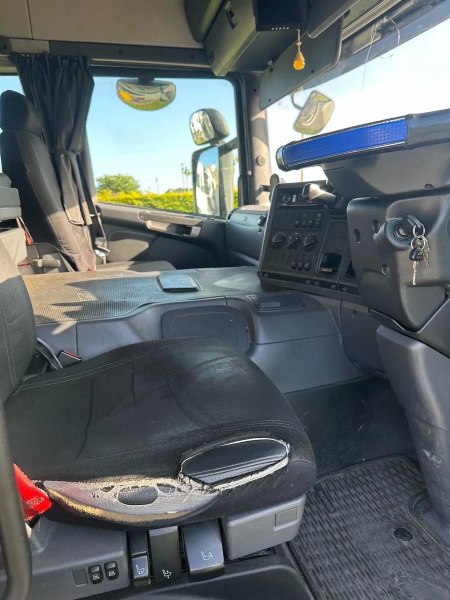 Scania p250 - Image 4