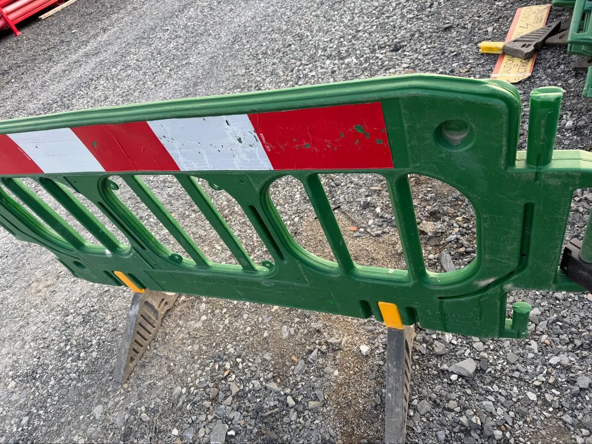 Pedestrian Barriers Plastic - Image 2