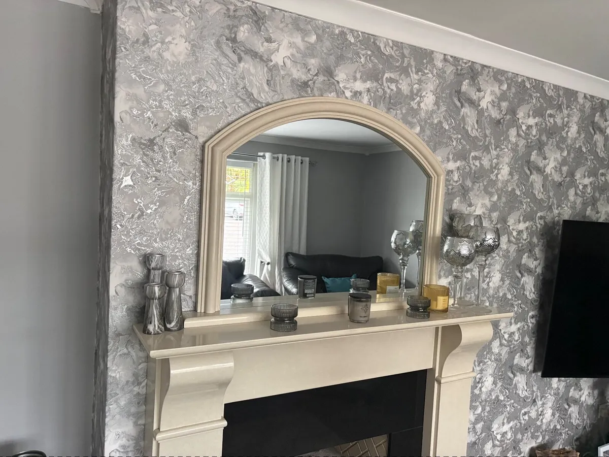 Fire place mirror and stove - Image 2