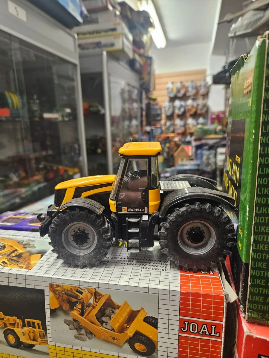 Britain's JCB Fastrac - Image 2